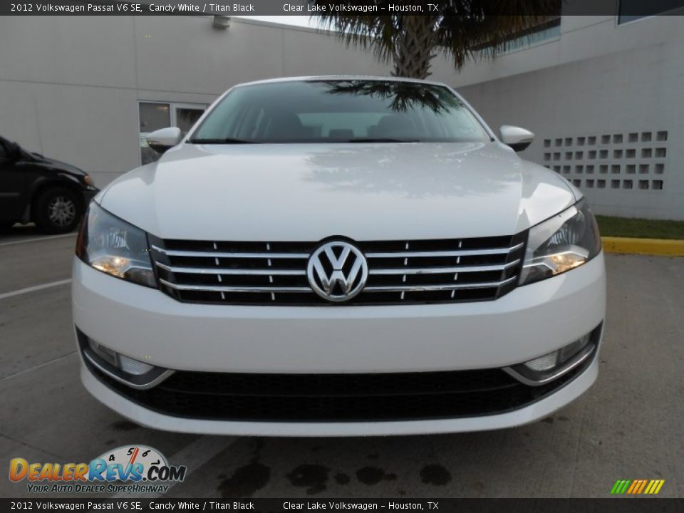 2012 Volkswagen Passat V6 SE Candy White / Titan Black Photo #2