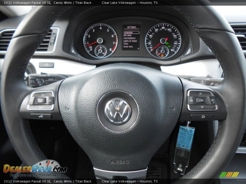 2012 Volkswagen Passat V6 SE Candy White / Titan Black Photo #23