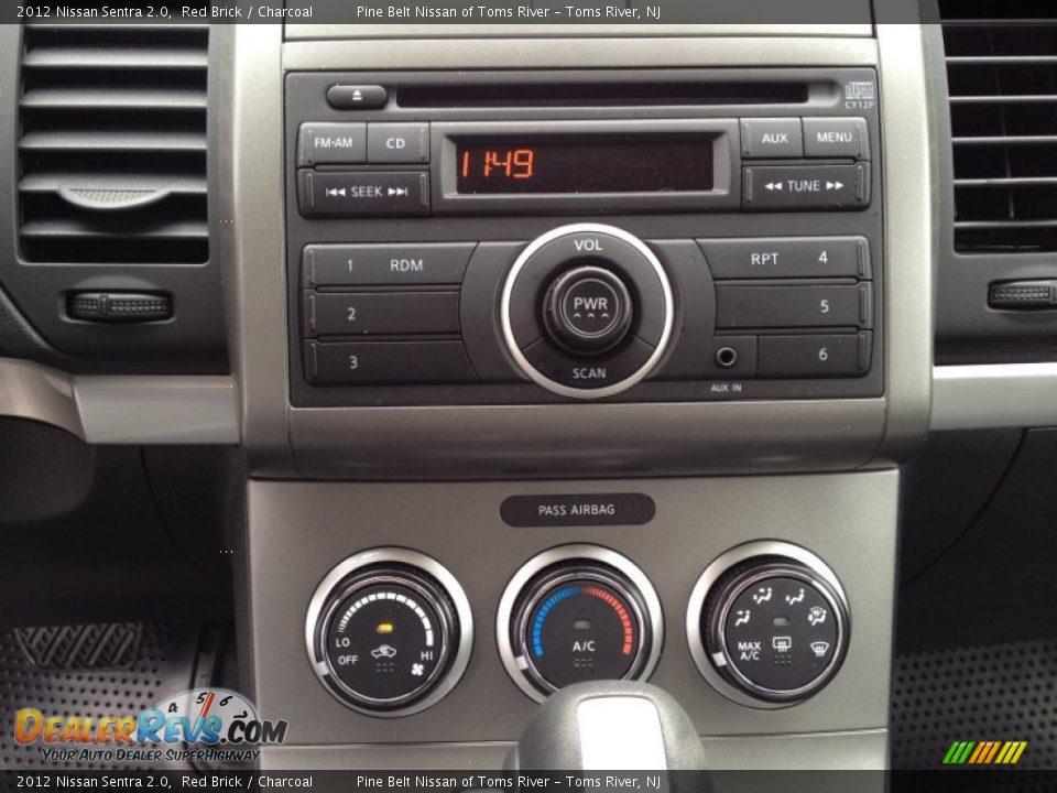 2012 Nissan Sentra 2.0 Red Brick / Charcoal Photo #13