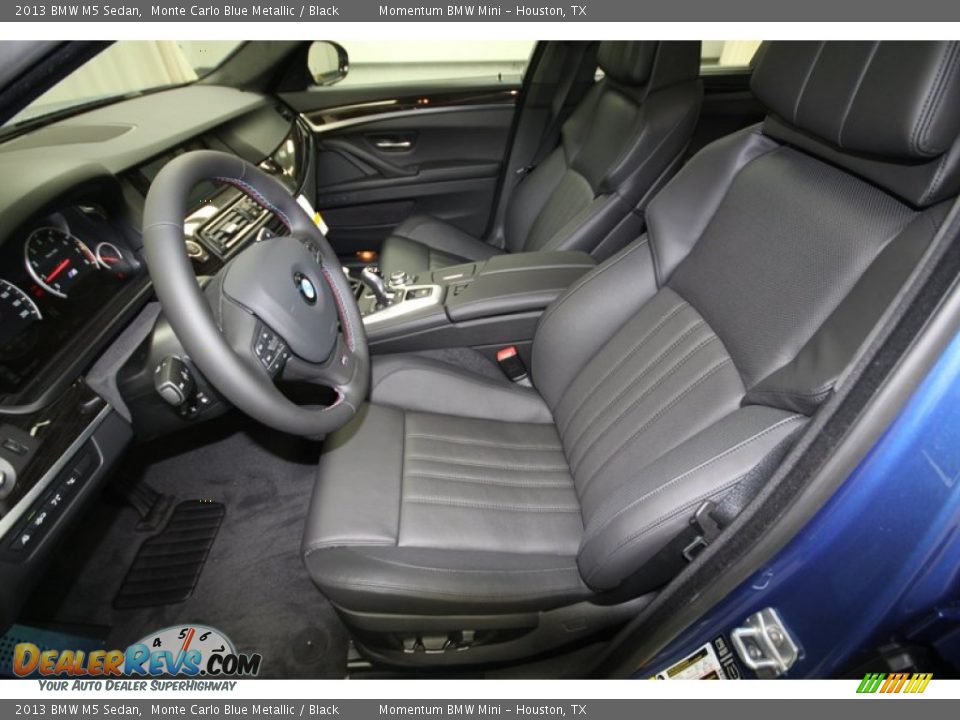 Front Seat of 2013 BMW M5 Sedan Photo #3