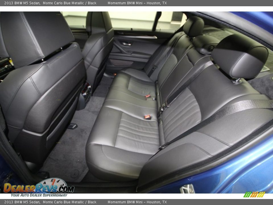 Rear Seat of 2013 BMW M5 Sedan Photo #12