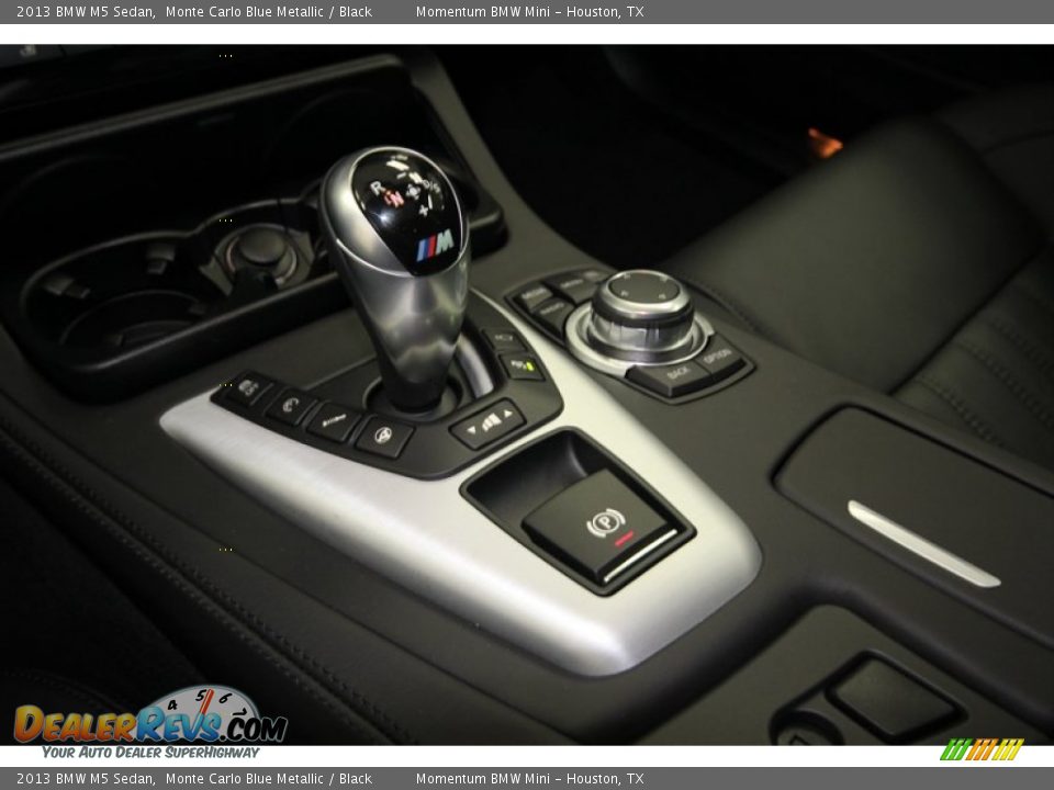 2013 BMW M5 Sedan Shifter Photo #19