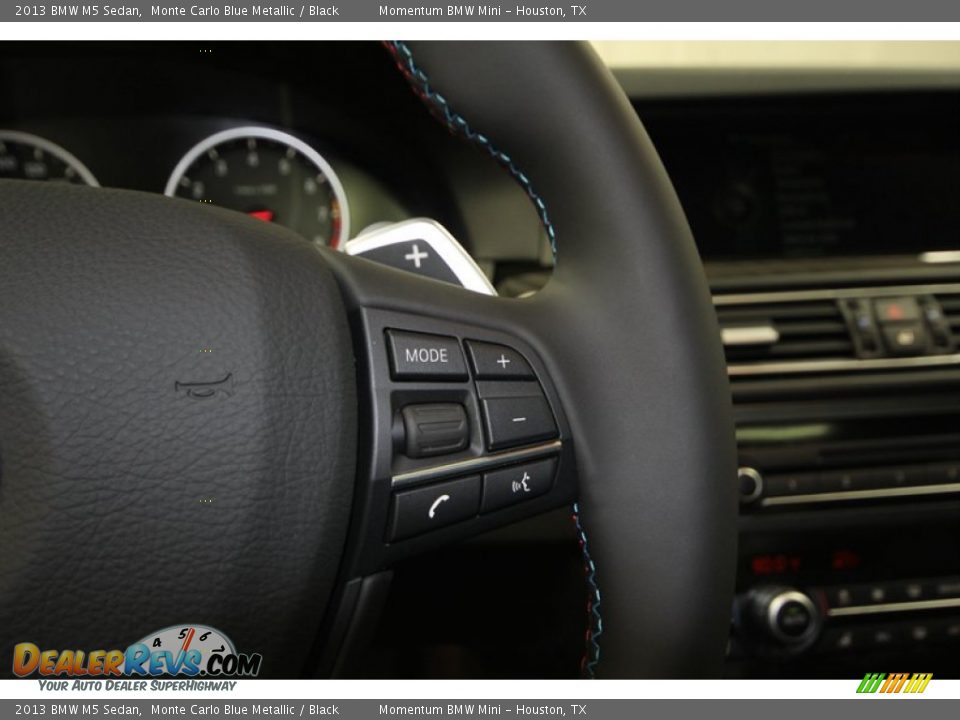 Controls of 2013 BMW M5 Sedan Photo #23