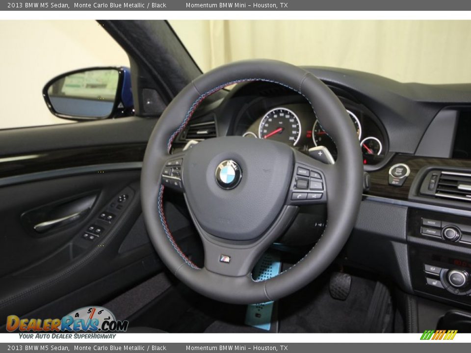 2013 BMW M5 Sedan Steering Wheel Photo #28