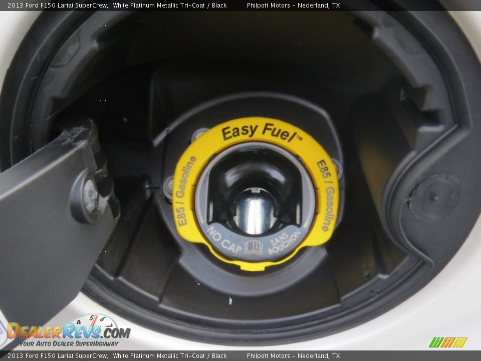 2013 Ford F150 Lariat SuperCrew White Platinum Metallic Tri-Coat / Black Photo #16