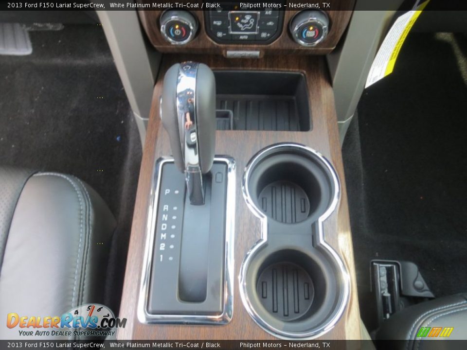 2013 Ford F150 Lariat SuperCrew White Platinum Metallic Tri-Coat / Black Photo #32