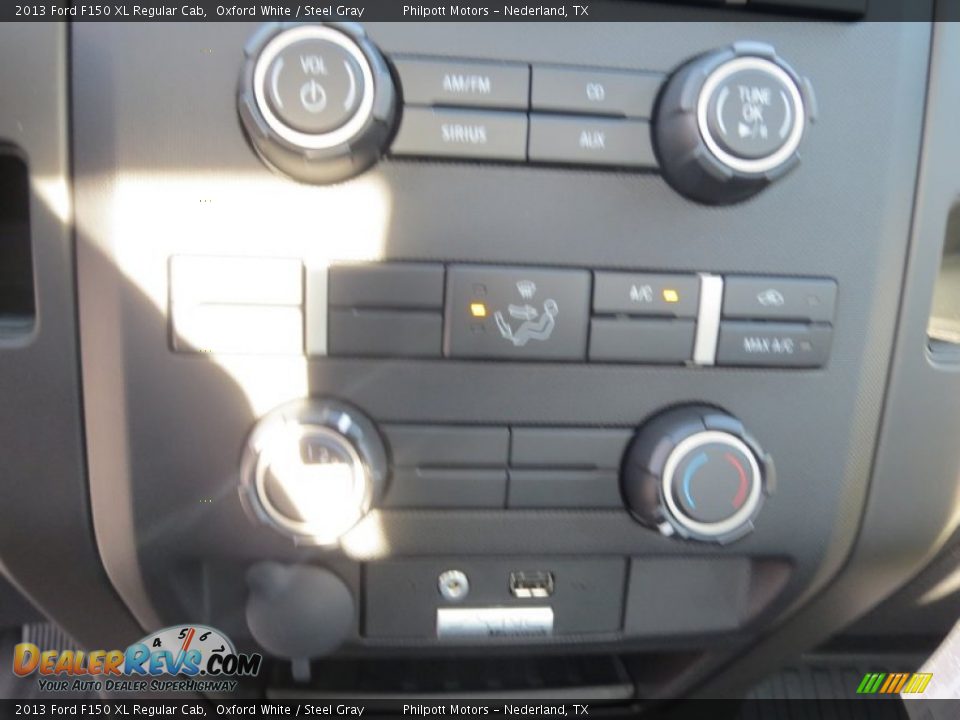 2013 Ford F150 XL Regular Cab Oxford White / Steel Gray Photo #26