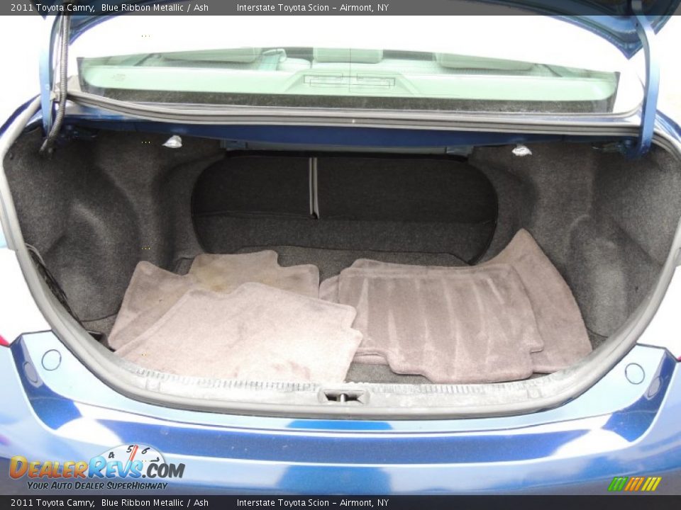 2011 Toyota Camry  Trunk Photo #18