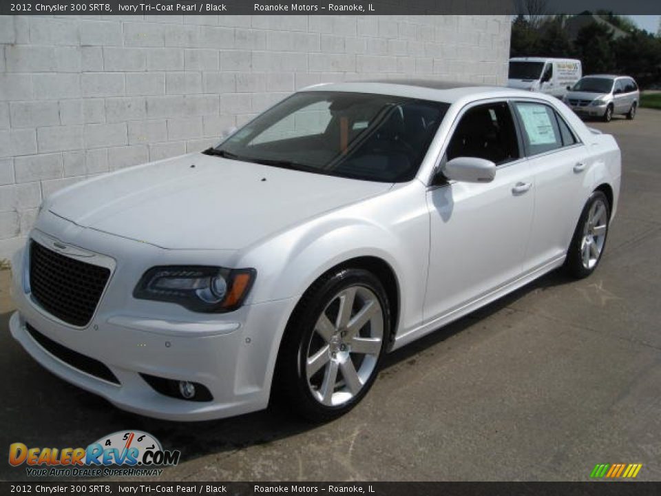 Front 3/4 View of 2012 Chrysler 300 SRT8 Photo #1