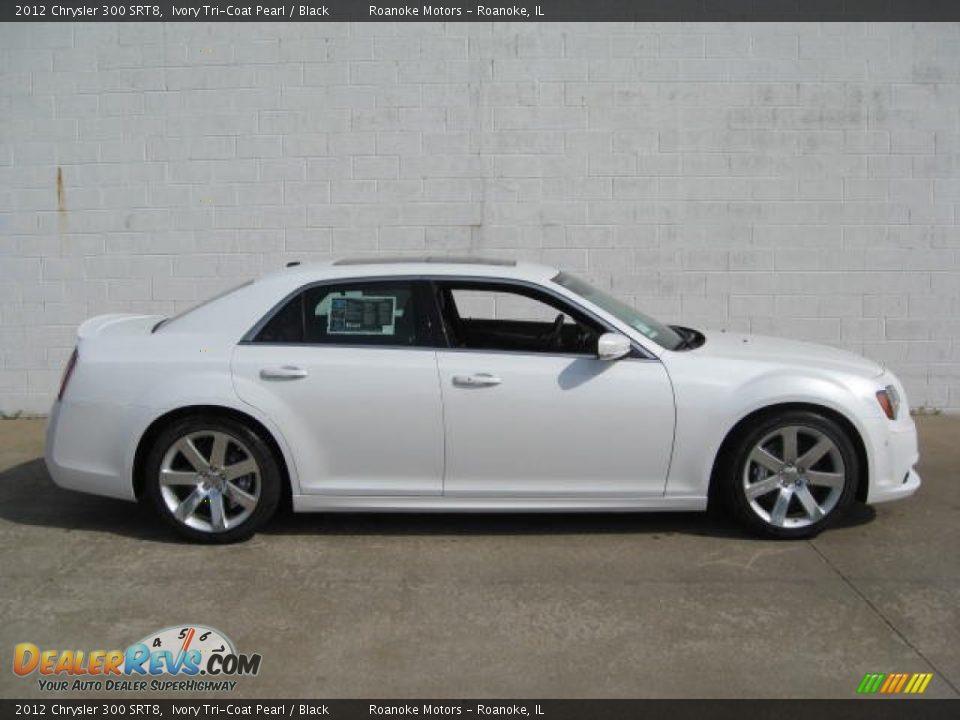 Ivory Tri-Coat Pearl 2012 Chrysler 300 SRT8 Photo #2