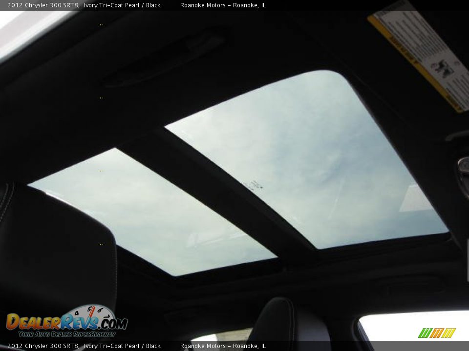 Sunroof of 2012 Chrysler 300 SRT8 Photo #13