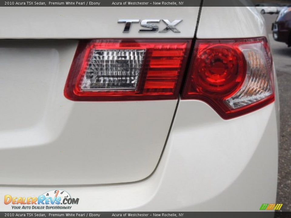 2010 Acura TSX Sedan Premium White Pearl / Ebony Photo #30