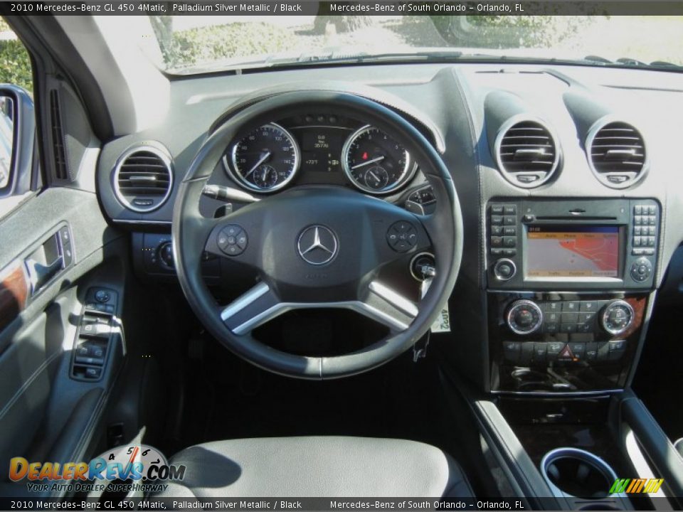 Dashboard of 2010 Mercedes-Benz GL 450 4Matic Photo #22