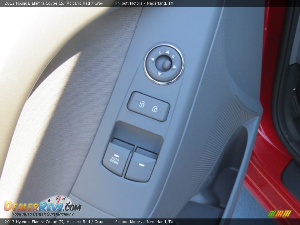 2013 Hyundai Elantra Coupe GS Volcanic Red / Gray Photo #18