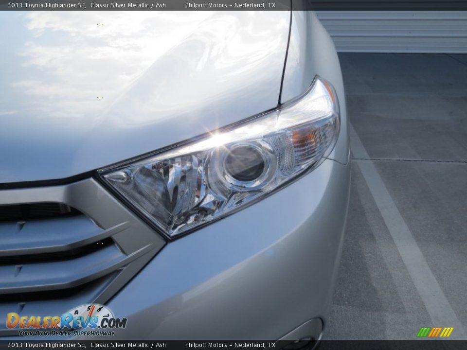 2013 Toyota Highlander SE Classic Silver Metallic / Ash Photo #8