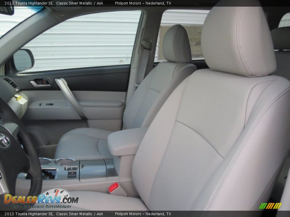 2013 Toyota Highlander SE Classic Silver Metallic / Ash Photo #21