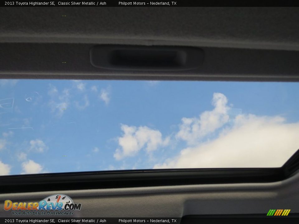 2013 Toyota Highlander SE Classic Silver Metallic / Ash Photo #23