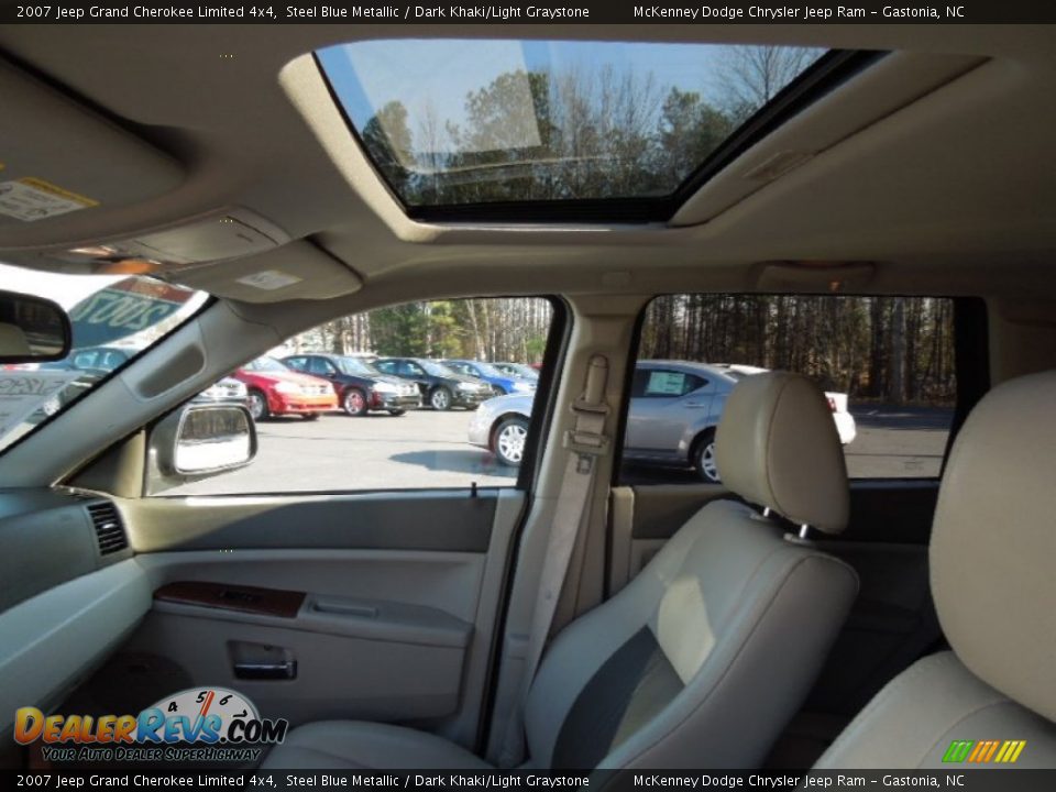 2007 Jeep Grand Cherokee Limited 4x4 Steel Blue Metallic / Dark Khaki/Light Graystone Photo #12