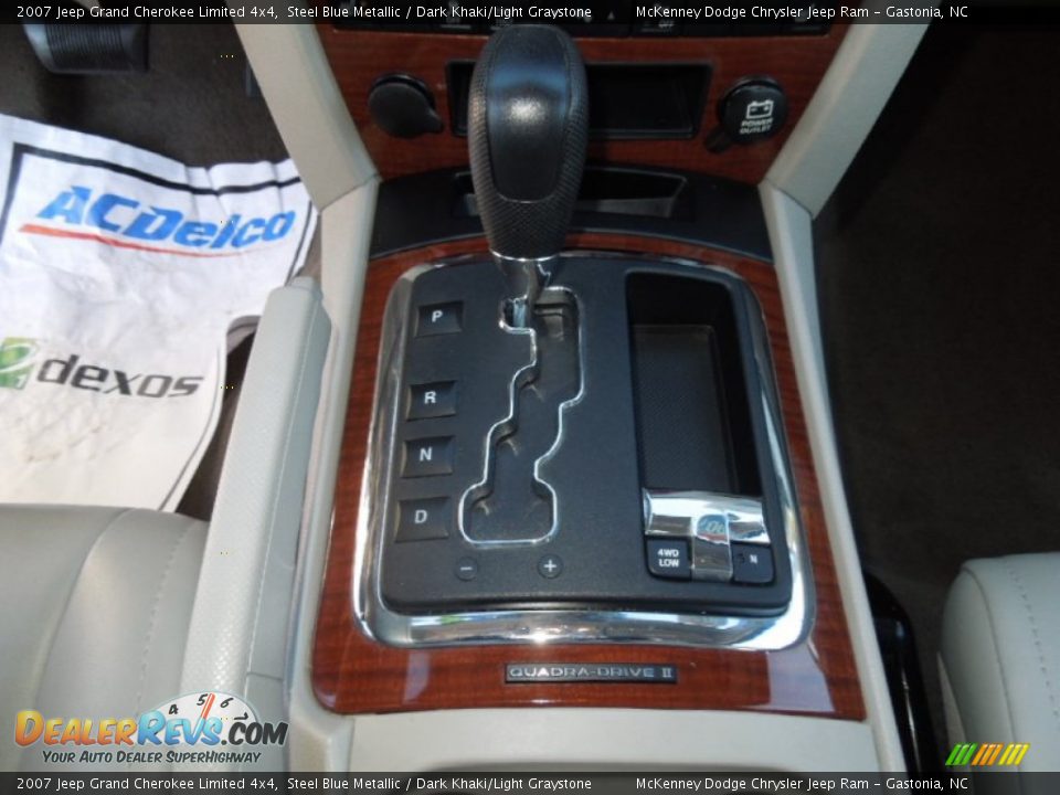 2007 Jeep Grand Cherokee Limited 4x4 Steel Blue Metallic / Dark Khaki/Light Graystone Photo #13