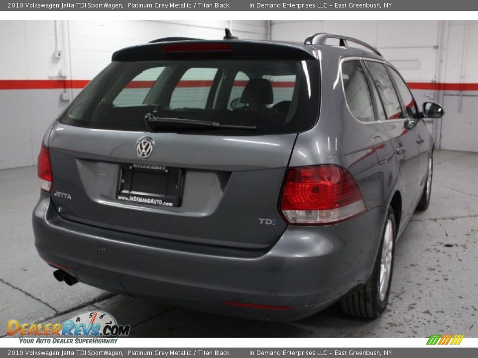 2010 Volkswagen Jetta TDI SportWagen Platinum Grey Metallic / Titan Black Photo #13