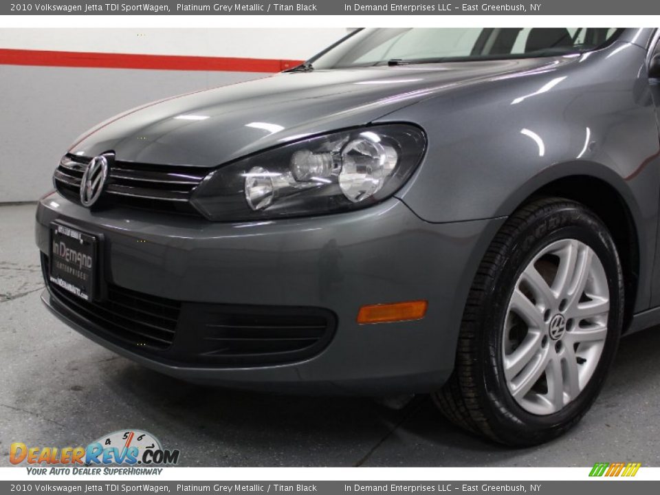 2010 Volkswagen Jetta TDI SportWagen Platinum Grey Metallic / Titan Black Photo #19