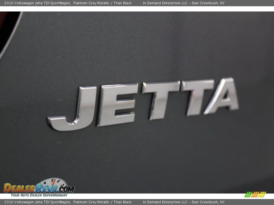 2010 Volkswagen Jetta TDI SportWagen Platinum Grey Metallic / Titan Black Photo #22