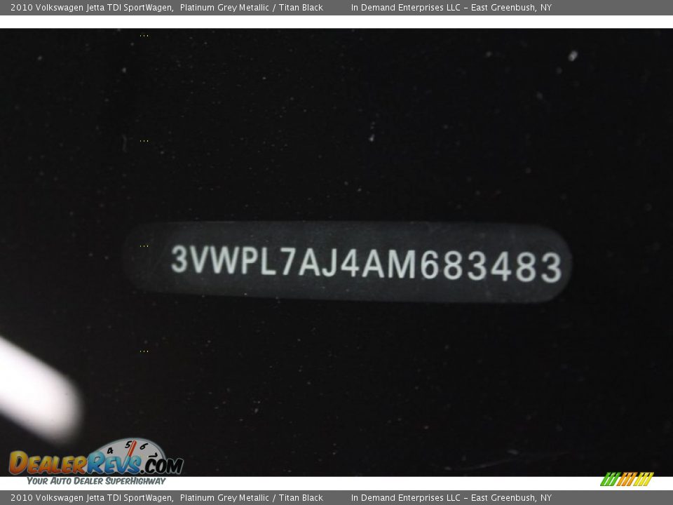 2010 Volkswagen Jetta TDI SportWagen Platinum Grey Metallic / Titan Black Photo #32