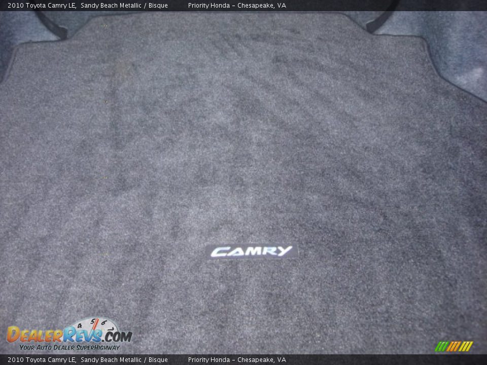 2010 Toyota Camry LE Sandy Beach Metallic / Bisque Photo #11