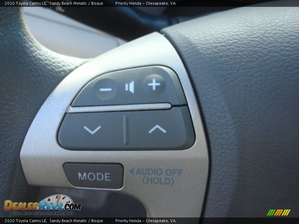 2010 Toyota Camry LE Sandy Beach Metallic / Bisque Photo #18