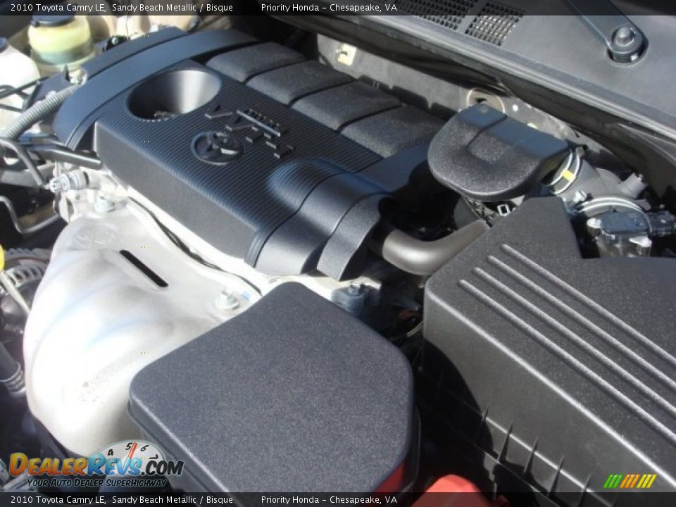 2010 Toyota Camry LE Sandy Beach Metallic / Bisque Photo #21