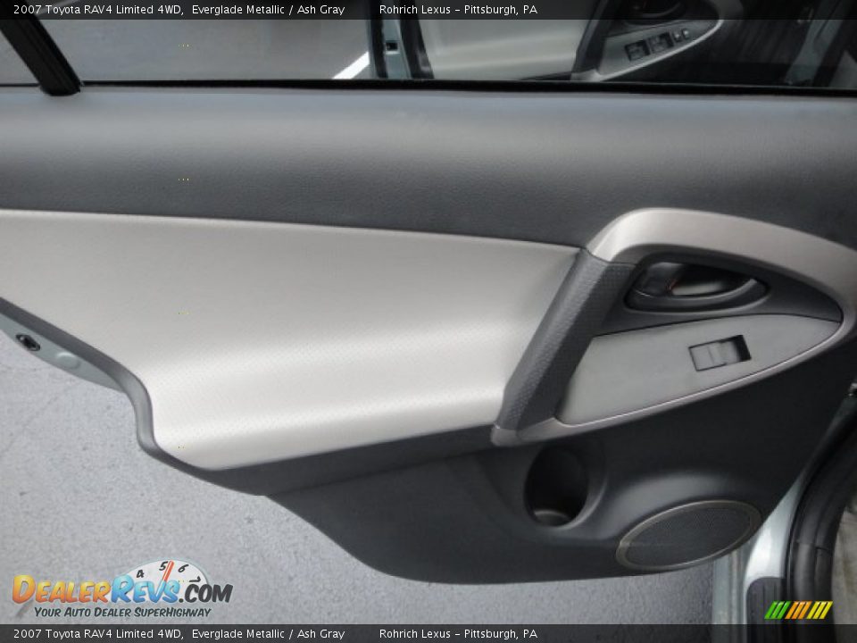 Door Panel of 2007 Toyota RAV4 Limited 4WD Photo #15