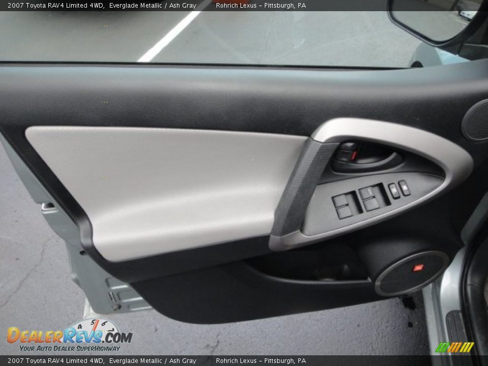 Door Panel of 2007 Toyota RAV4 Limited 4WD Photo #16