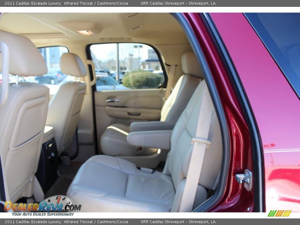 2011 Cadillac Escalade Luxury Infrared Tincoat / Cashmere/Cocoa Photo #17
