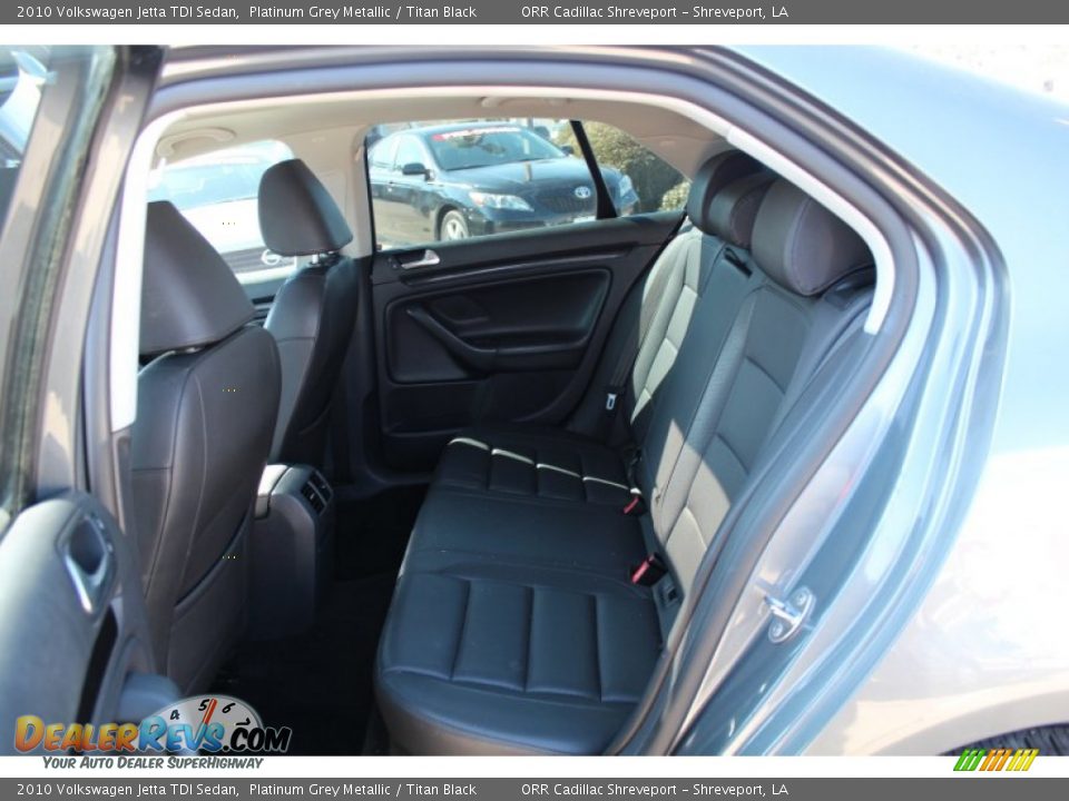 2010 Volkswagen Jetta TDI Sedan Platinum Grey Metallic / Titan Black Photo #17
