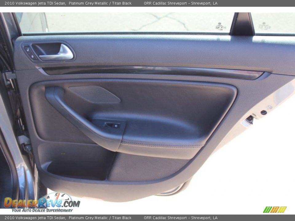 2010 Volkswagen Jetta TDI Sedan Platinum Grey Metallic / Titan Black Photo #18