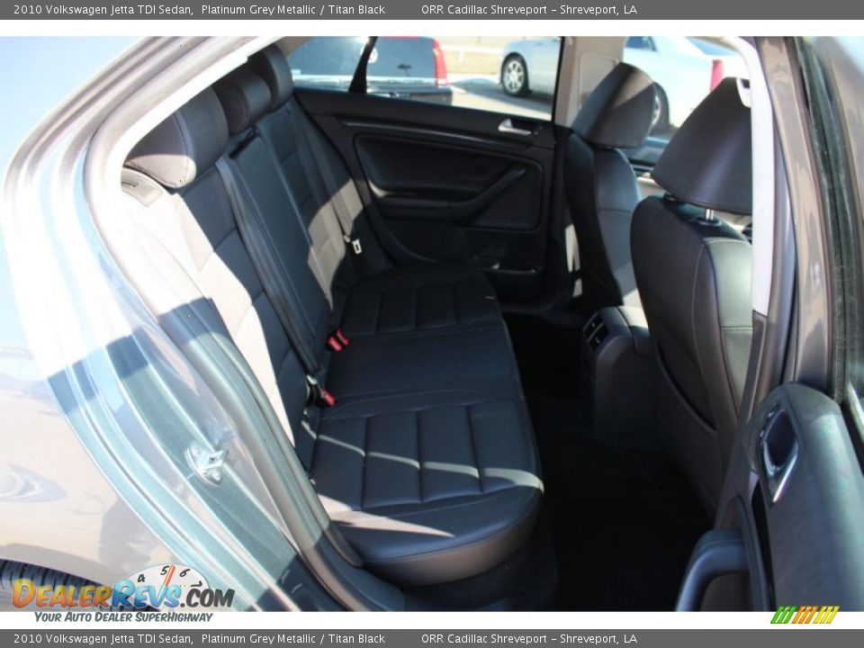 2010 Volkswagen Jetta TDI Sedan Platinum Grey Metallic / Titan Black Photo #19
