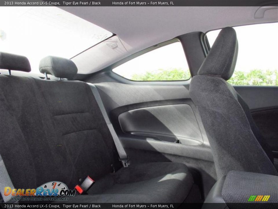 2013 Honda Accord LX-S Coupe Tiger Eye Pearl / Black Photo #7