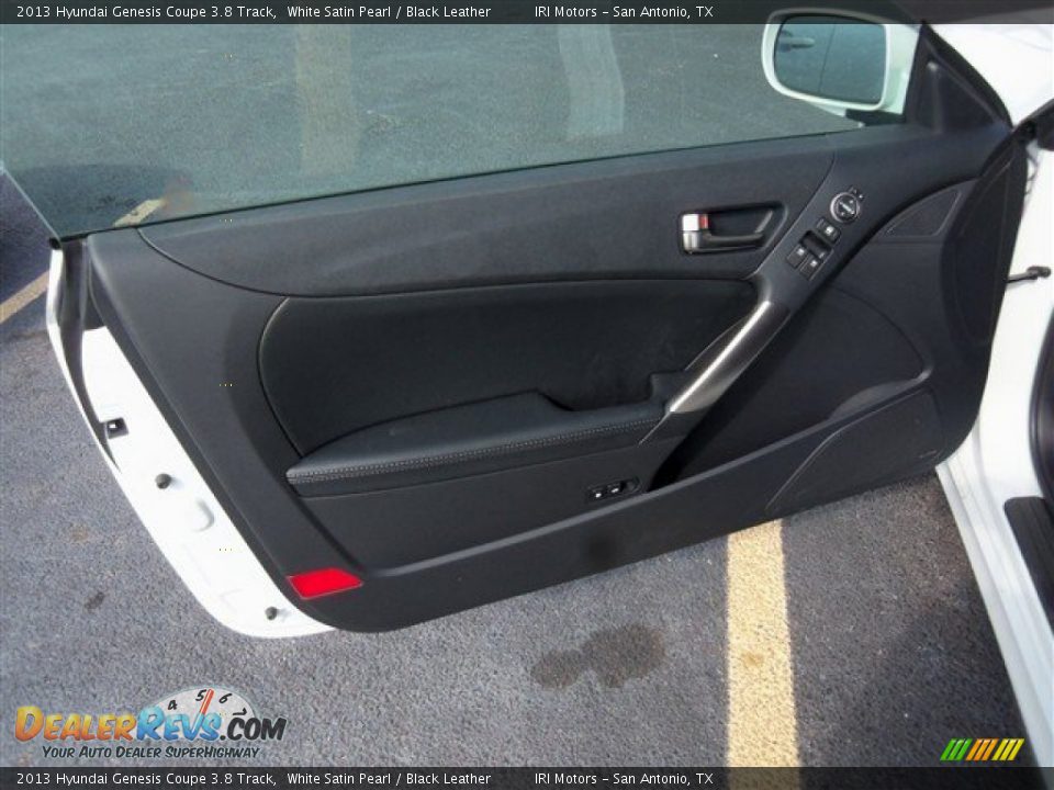 2013 Hyundai Genesis Coupe 3.8 Track White Satin Pearl / Black Leather Photo #9