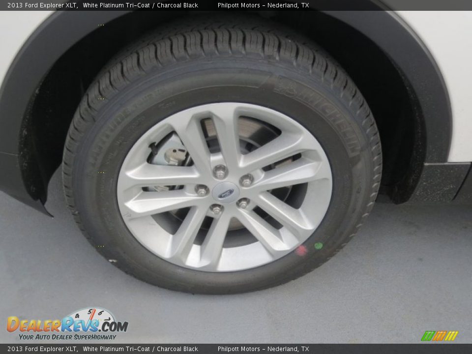 2013 Ford Explorer XLT White Platinum Tri-Coat / Charcoal Black Photo #10