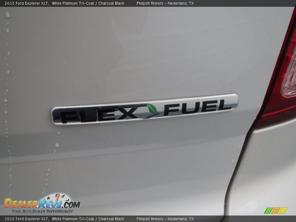 2013 Ford Explorer XLT White Platinum Tri-Coat / Charcoal Black Photo #13