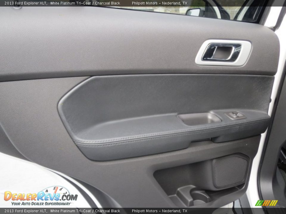 2013 Ford Explorer XLT White Platinum Tri-Coat / Charcoal Black Photo #19