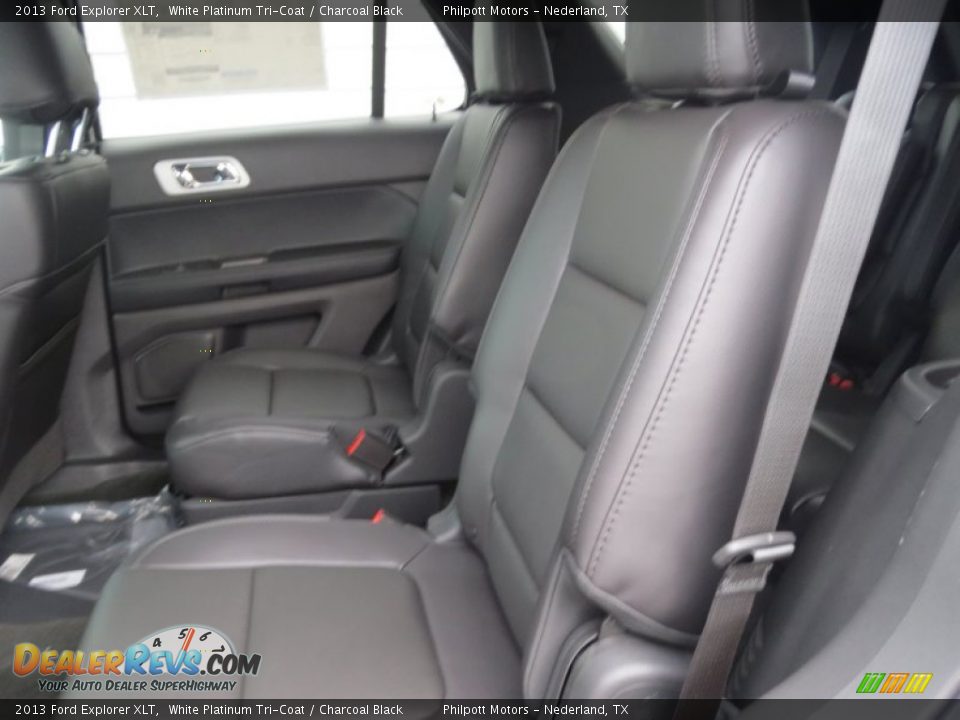 2013 Ford Explorer XLT White Platinum Tri-Coat / Charcoal Black Photo #20