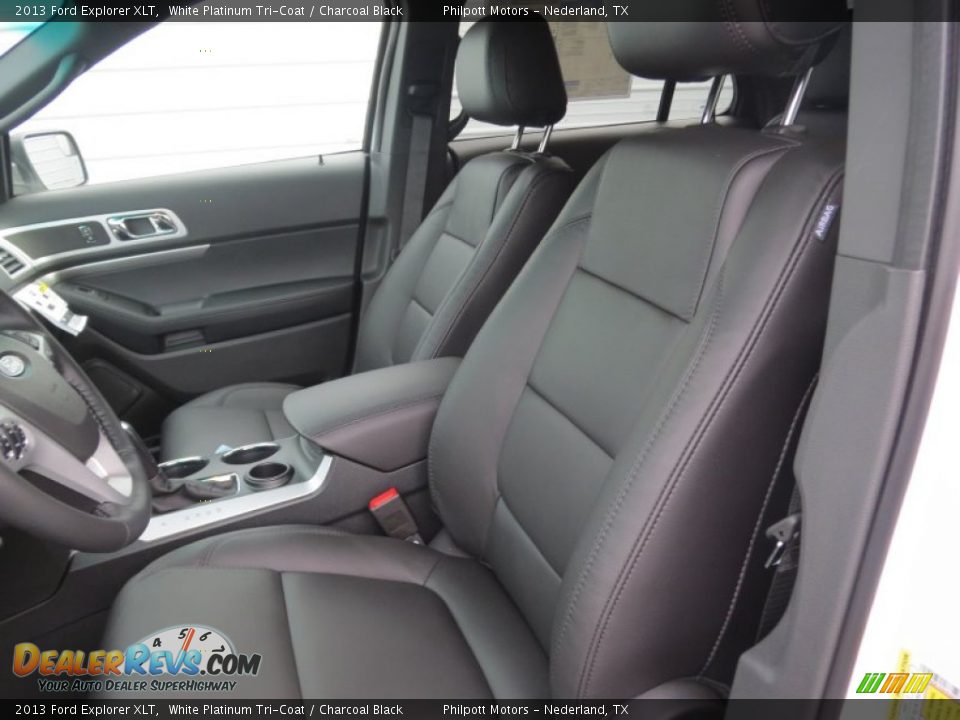 2013 Ford Explorer XLT White Platinum Tri-Coat / Charcoal Black Photo #24