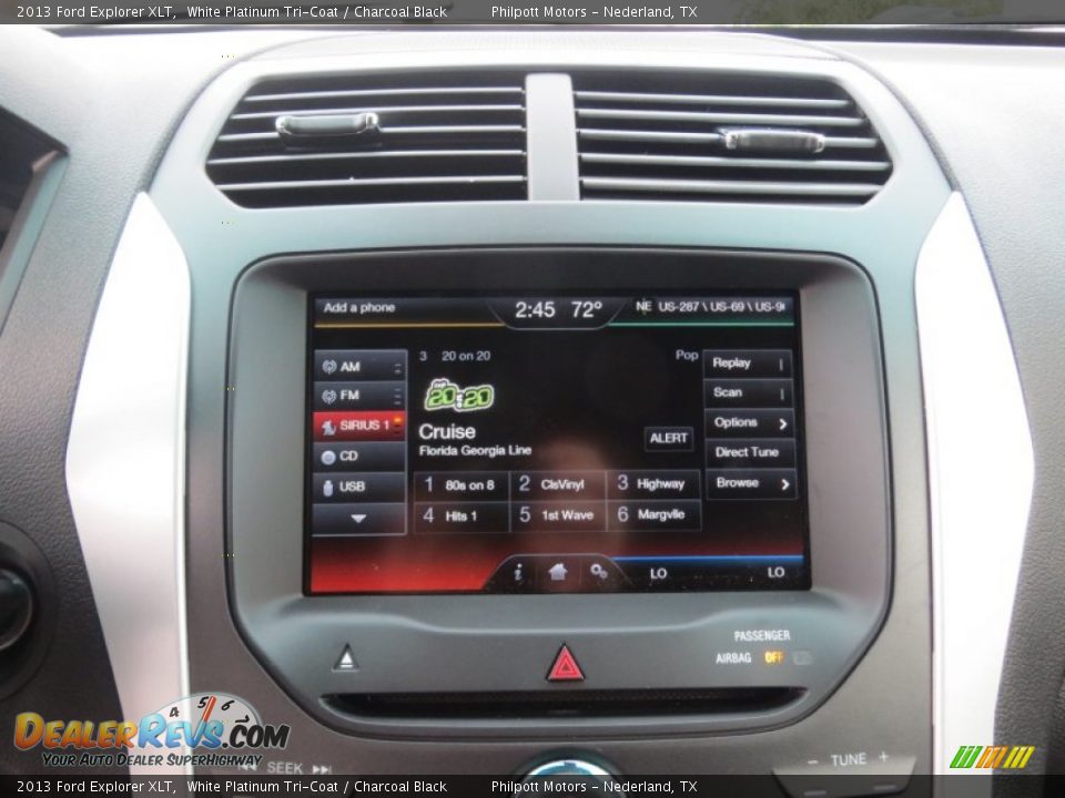 2013 Ford Explorer XLT White Platinum Tri-Coat / Charcoal Black Photo #28