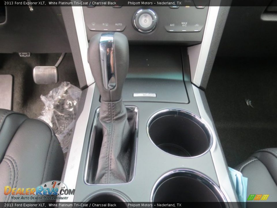 2013 Ford Explorer XLT White Platinum Tri-Coat / Charcoal Black Photo #30