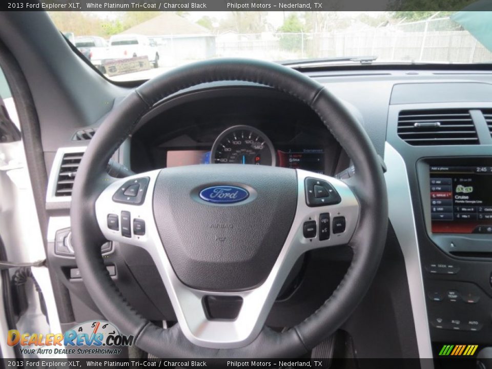 2013 Ford Explorer XLT White Platinum Tri-Coat / Charcoal Black Photo #31