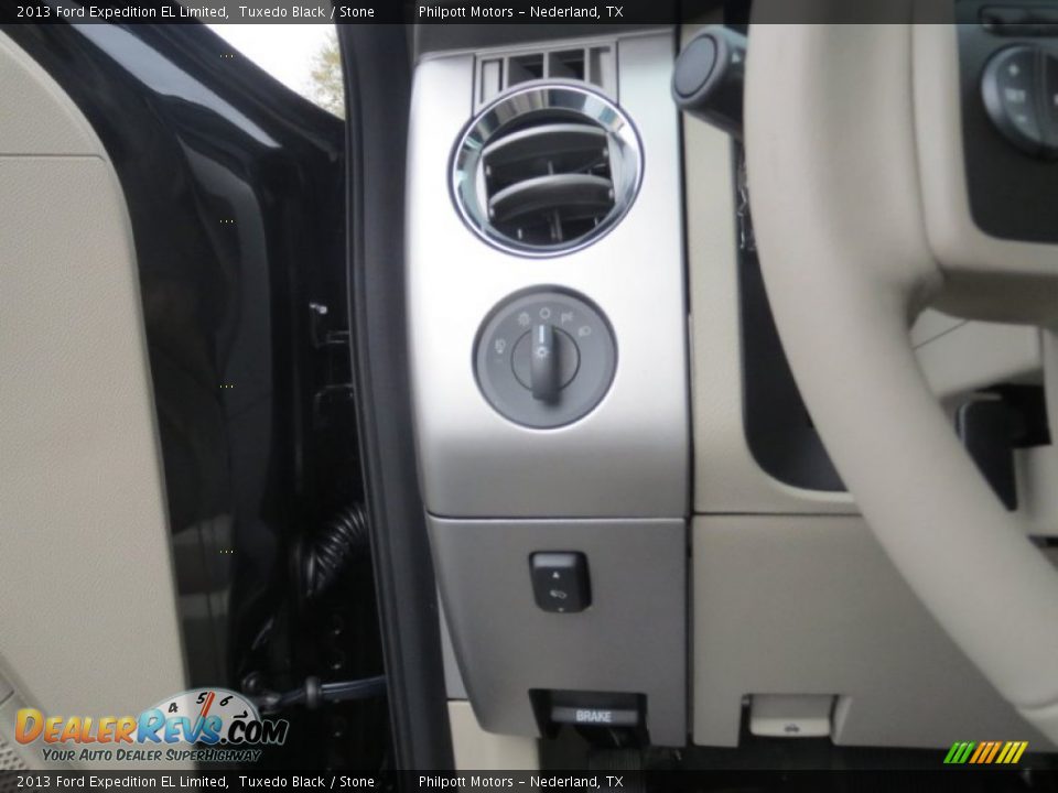 Controls of 2013 Ford Expedition EL Limited Photo #33
