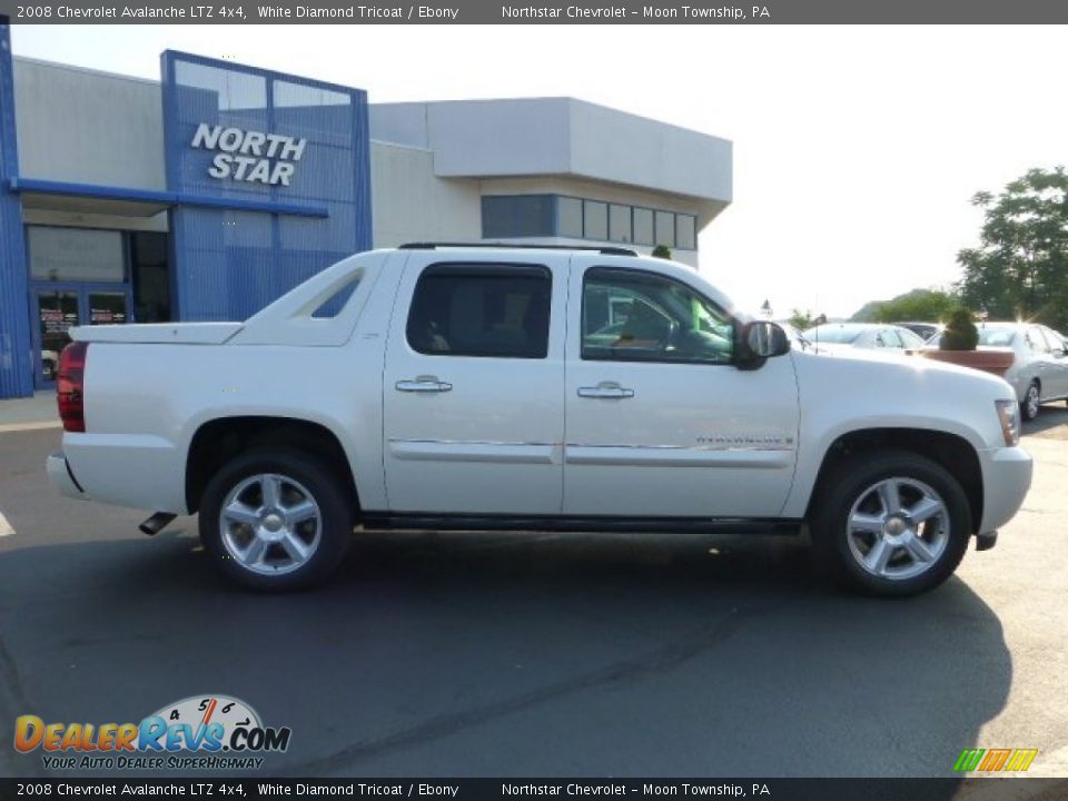 2008 Chevrolet Avalanche LTZ 4x4 White Diamond Tricoat / Ebony Photo #2