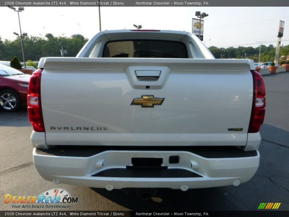 2008 Chevrolet Avalanche LTZ 4x4 White Diamond Tricoat / Ebony Photo #4