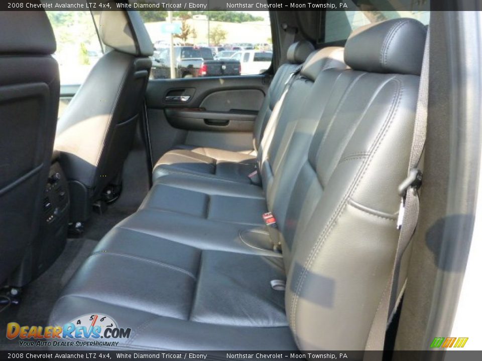 2008 Chevrolet Avalanche LTZ 4x4 White Diamond Tricoat / Ebony Photo #11
